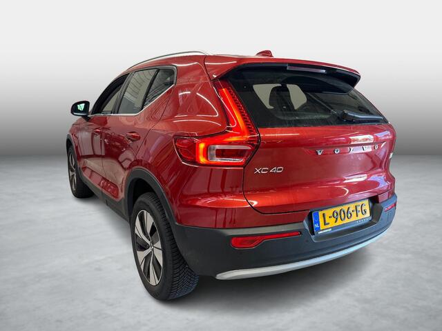 Volvo XC40 1.5 T5 Recharge Business Pro | Plug-in Hybrid (PHEV) | Trekhaak | Panoramadak | Achteruitrijcamera | Parkeersensoren | Stoelverwarming | Elektrisch Verstelbare Voorstoelen | Keyless Entry | Elektrische Achterklep | Cruise Control Adaptief | BLIS | Navigat