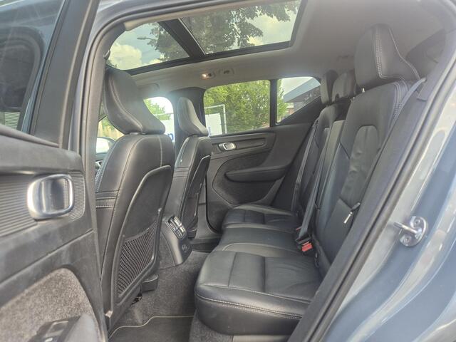 Volvo XC40 1.5 T4 Recharge Inscription Trekhaak/Panodak/Leder etc.