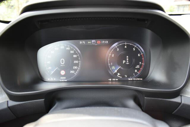 Volvo XC40 1.5 T2 Momentum AUT. Leer, Sléchts 45dkm!