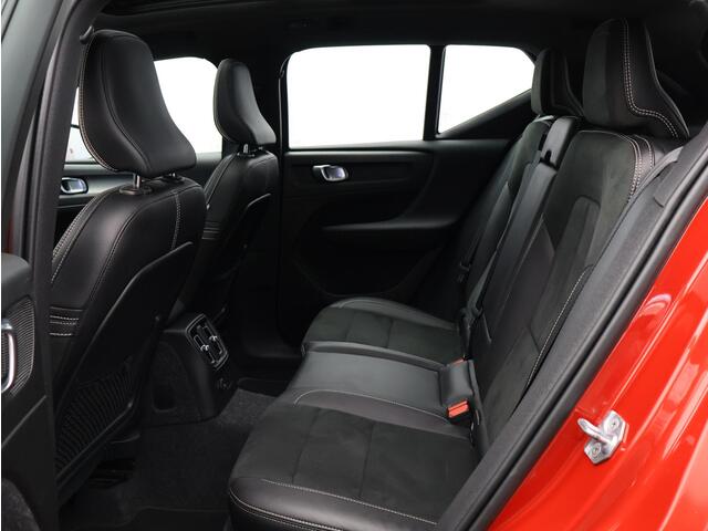 Volvo XC40 1.5 T4 Recharge R-Design / Trekhaak / Panoramadak / 360 Camera / Harman kardon / Adaptive Cruise / Nubuck Bekleding / BLIS /