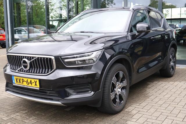 Volvo XC40 1.5 T3 Automaat INSCRIPTION / Leder / Trekhaak 1600 KG