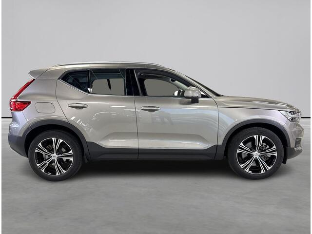 Volvo XC40 1.5 T5 Recharge Inscription | Leder | Panoramadak | Trekhaak | NL auto | Rijklaarprijs