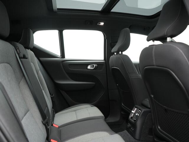 Volvo XC40 T5 Recharge Inscription PHEV 262pk Dealer O.H. | Trekhaak Af Fabriek | Panodak | Adaptive Cruise | 360 Camera | Harman / Kardon | Stoelen Memory & Verwarmd | Keyless | Blis | Apple Carplay | Naviatie