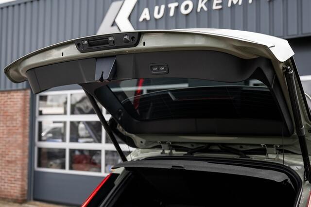 Volvo XC40 1.5 T5 Plug-in hybrid Plus Dark | Panorama | Harman/Kardon | Memory | Adaptieve Cruise | Camera |