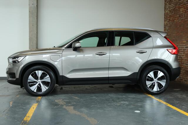 Volvo XC40 T4 Recharge Inscription Expression | Parkeerverwarming | Navigatie | 1ste eigenaar | Dealeronderhouden | Climate Control | 1ste Eigenaar | Parkeersensoren achter