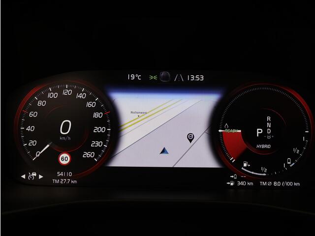 Volvo XC40 T5 Recharge R-Design / Panorama dak / 360 Camera / BLIS / Stuur+stoel+voorruit+achterbankverwarming / Harman Kardon / Memory seat