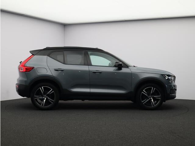 Volvo XC40 T5 Recharge R-Design / Panorama dak / 360 Camera / BLIS / Stuur+stoel+voorruit+achterbankverwarming / Harman Kardon / Memory seat