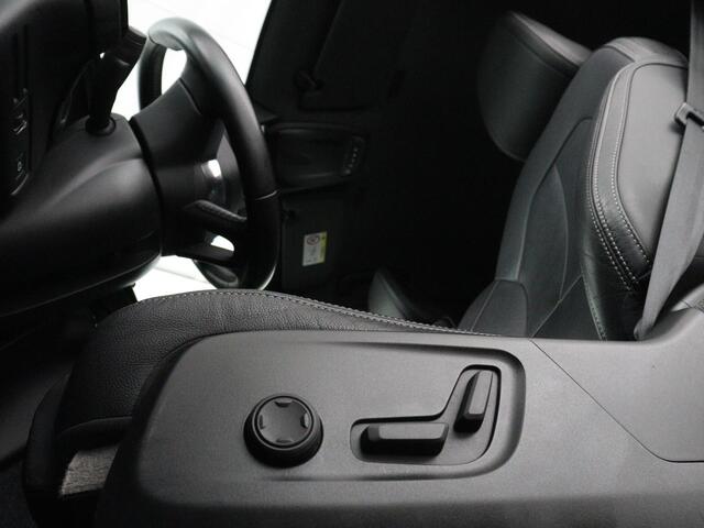 Volvo XC40 1.5 T3 Inscription | Leder | Stoelverwarming | Trekhaak | Carplay | Harman/Kardon | Camera | Keyless | Navigatie | Achterbankverwarming | Memory | Full LED | Cruise control | Parkeerhulp