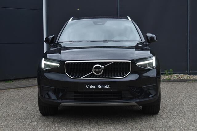 Volvo XC40 B4 Business Edition | 20' Lichtmetalen velgen | Keyless | BLIS | Adaptieve Cruise Control | Pilot Assist | Elektrische achterklep | Parkeer Camera | Extra getint glas | Stoel en stuurverwarming |