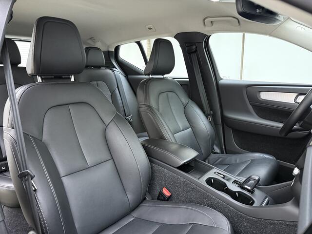 Volvo XC40 T4 211pk R-Design Expr. / Adapt. Cruise / Leder / BLIS / Stoel + Stuurw. Verwarming / PDC + Camera / DAB / Apple CarPlay / Elektr. Achterklep / Noodreservewiel / Keyless / 18'' /