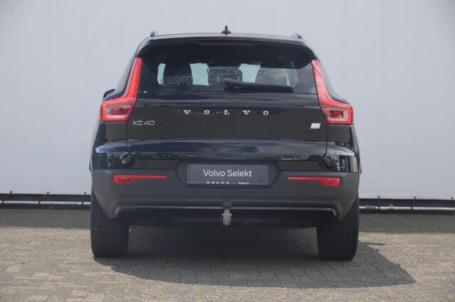 Volvo XC40 T4 211PK Automaat Recharge R-Design / Trekhaak / Stoel - en stuurwielverwarming / Parkeersensoren met camera / Elektrische achterklep / adaptieve koplampen / Apple carplay