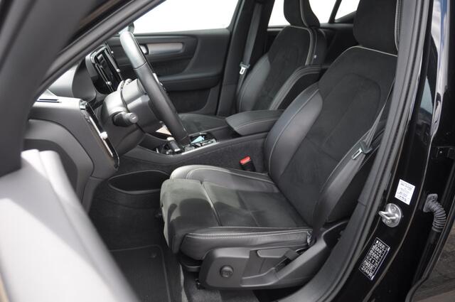 Volvo XC40 T4 211PK Automaat Recharge R-Design / Trekhaak / Stoel - en stuurwielverwarming / Parkeersensoren met camera / Elektrische achterklep / adaptieve koplampen / Apple carplay