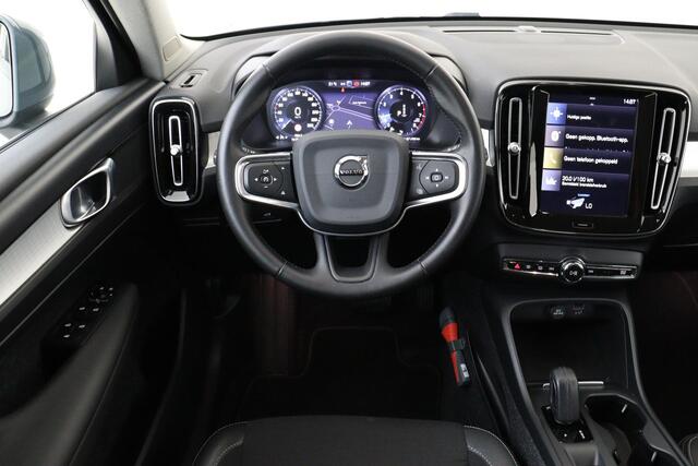 Volvo XC40 T3 AUT. MOMENTUM PRO -CAMERA|CRUISE|ELEK.ACHTERKLEP|TREKHAAK|18"