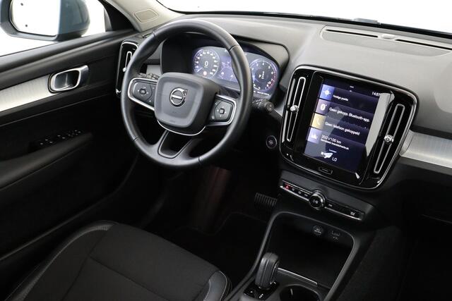 Volvo XC40 T3 AUT. MOMENTUM PRO -CAMERA|CRUISE|ELEK.ACHTERKLEP|TREKHAAK|18"