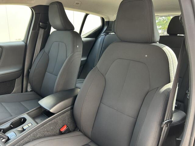 Volvo XC40 1.5 T4 Recharge R-Design Expression | Automaat | Carplay | Camera | Goed onderhouden |
