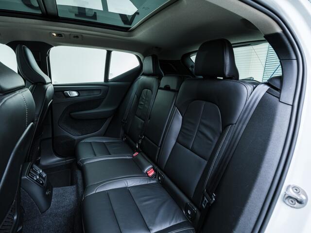 Volvo XC40 T4 Recharge Ultimate Dark