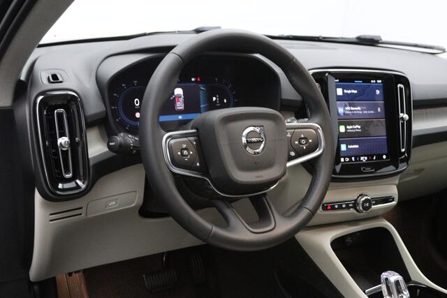 Volvo XC40 2.0 B3 164 PK Plus Dark, Harman/Kardon, Leder, Trekhaak, Memory, Camera