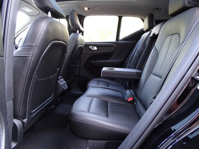 Volvo XC40 1.5 T3 Inscription Leder | Dak | Trekhaak | 360 camera |