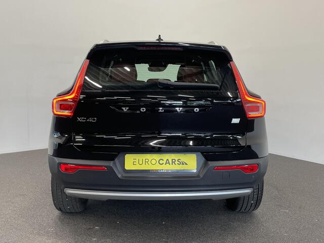 Volvo XC40 1.5 T5 Recharge Inscription Navigatie Apple Carplay Android Auto Camera Parkeersensoren Cruise Control Leder Full LED Stoel- en stuurverwarming Climate Control Lichtmetalen velgen