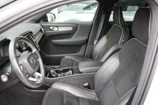 Volvo XC40 1.5 T4 RECH R-DESIGN.CARPLAY,CAMERA,PLUGIN