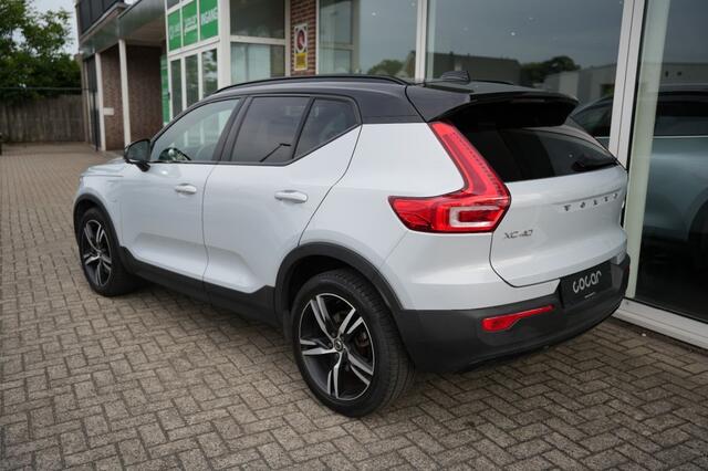 Volvo XC40 1.5 T4 RECH R-DESIGN.CARPLAY,CAMERA,PLUGIN
