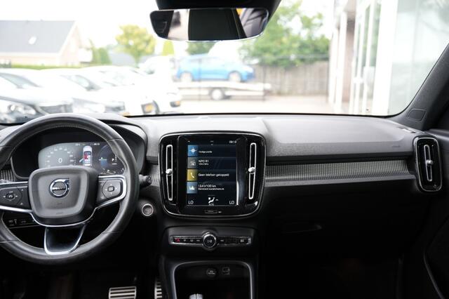 Volvo XC40 1.5 T4 RECH R-DESIGN.CARPLAY,CAMERA,PLUGIN