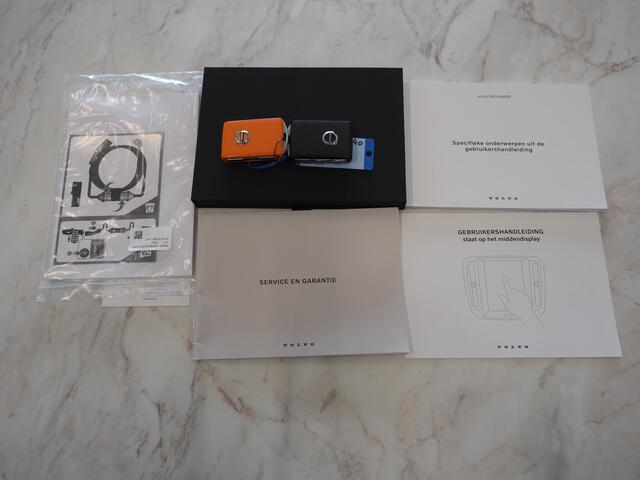 Volvo XC40 1.5 T5 Recharge Inscription | Harman/Kardon | Memory | Camera | Keyless | Cruise | Donkere Hemel | Carplay