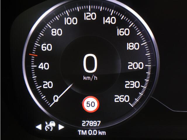 Volvo XC40 1.5 T3 Momentum Pro / Panoramadak / 360 Camera / Adaptive Cruise / BLIS / Getint Glas / Elektrische Achterklep / Carplay / 19" Wielen /