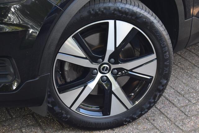 Volvo XC40 1.5 T4 PHEV R-Design met CAMERA|NAVIGATIE|CARPLAY