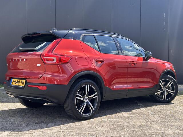 Volvo XC40 1.5 T4 Recharge R-Design Expression Adaptieve cruise control / Stoelverwarming / Pilot assist / Parkeercamera / Bochtverlichting