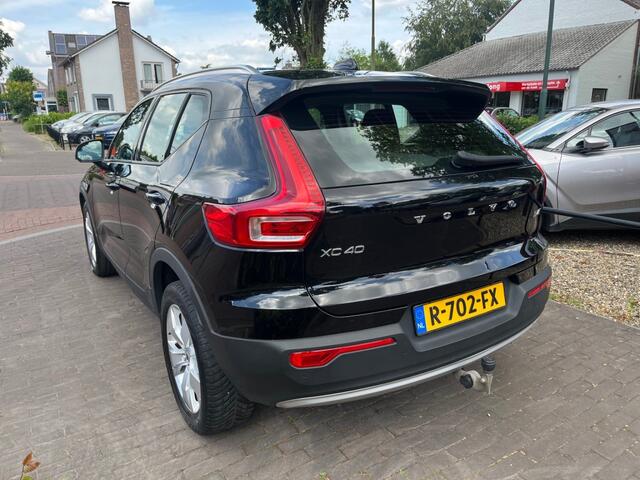 Volvo XC40 2.0 B4 AWD BUSINESS PRO 197PK AUTOMAAT / CARPLAY / NAVI / ELEK. TREKHAAK / CRUISE CTR. / LED / PDC / DAB / 18'' LM-VELGEN