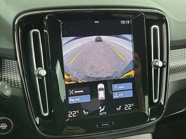 Volvo XC40 1.5 T3 R-DESIGN I WINTERPAKKET I HARMAN KARDON I P-CAMERA I LEDEREN BEKLEDING