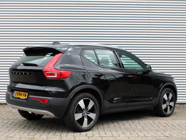 Volvo XC40 1.5 T2 Business Pro Automaat / Panoramadak / 19" velgen / Reservewiel / Mistlampen voor