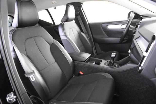 Volvo XC40 2.0 D3 Momentum *Navigatie*Trekhaak*Standkachel*