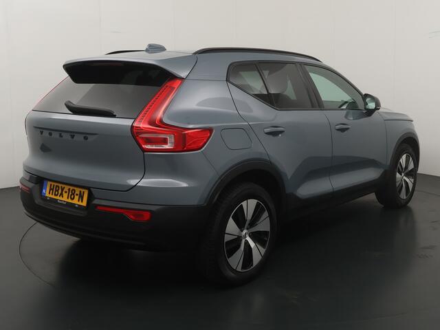 Volvo XC40 1.5 T5 Ultra Dark | Camera | Elektrische Achterklep | Stuurverwarming | Voor en Achter Stoelverwarming | All Season banden | Draadloos oplader | Elektrische Voorstoelen Met Geheugen | Bliss |