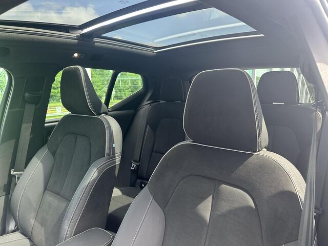 Volvo XC40 1.5 T5 Recharge Inscription / Pano. dak / Elek. verstelbare stoelen / Stoel+stuurverwarming / Keyless Entry / Harman Kardon / Carplay / Memory seats /