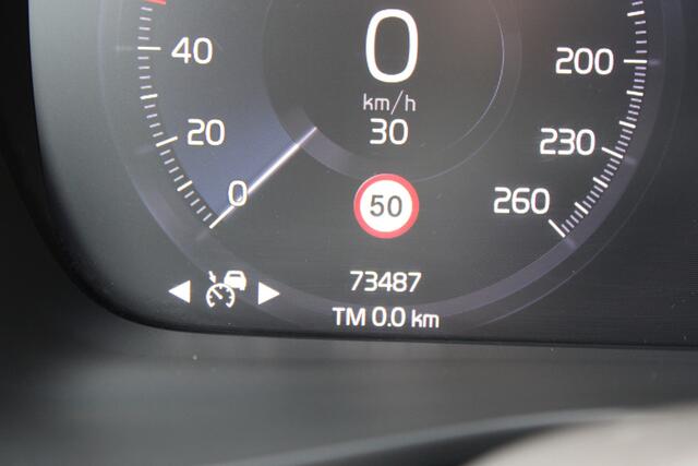 Volvo XC40 1.5 T4 Recharge R-Design SOh 90,9% PANO LEER NAVI LED 73000KM!!!