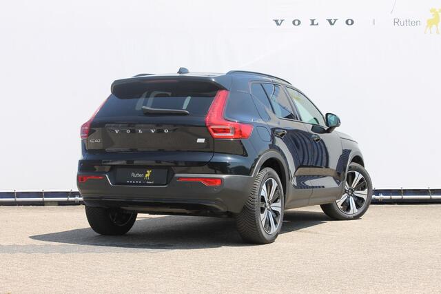 Volvo XC40 T5 262PK Automaat Recharge Inscription Lederen bekleding / Parkeersensoren met parkeercamera achter / Harman Kardon audio / Verwarmbare voorruit