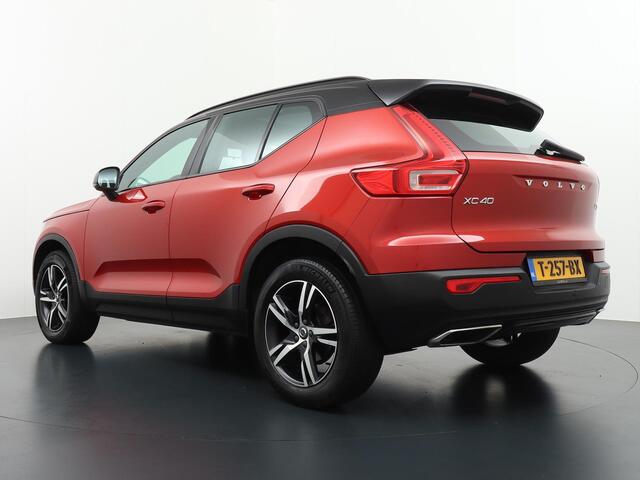 Volvo XC40 1.5 T3 R-Design Panodak/Camera/Keyless/Carplay etc.