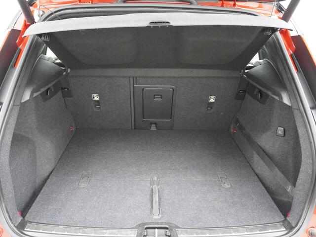Volvo XC40 1.5 T3 R-Design Panodak/Camera/Keyless/Carplay etc.