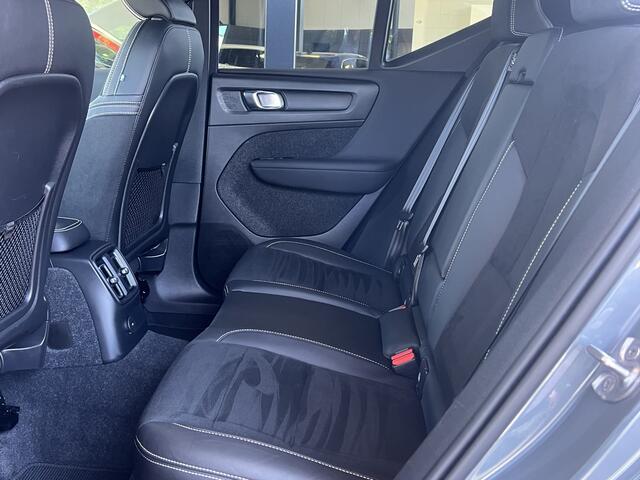 Volvo XC40 1.5 T4 211 Pk Recharge R-Design Navigatie Sporstoelen 20 Inch Velgen Camera Carplay Stoel + Stuurverwarming Pilot Assist Blis