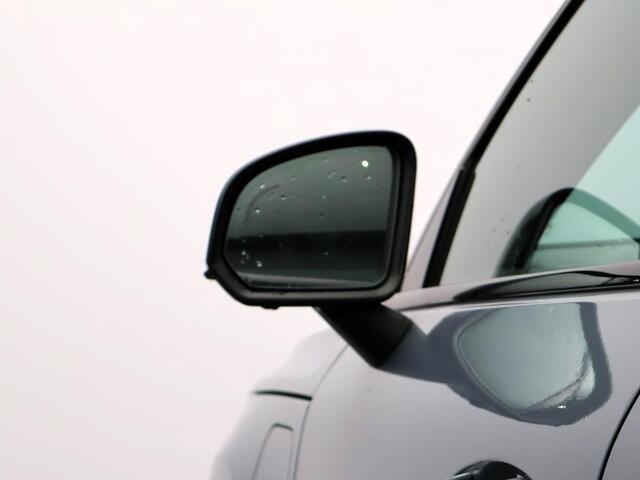 Volvo XC40 T5 Recharge R-Design / Panorama dak / 360 Camera / BLIS / Stuur+stoel+voorruit+achterbankverwarming / Harman Kardon / Memory seat