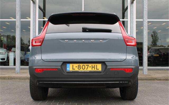 Volvo XC40 T4 211PK Automaat Recharge R-Design Expression | Schuif/kanteldak | Trekhaak | Adapt. Cruise | Camera + PDC | DAB | Verw. Voorruit |