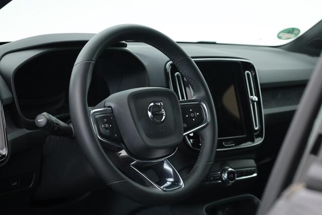 Volvo XC40 Single Motor Core 69 kWh | Camera | Cruise Ctrl. | Stoel- Stuurverw. | NAV+ CarPlay | All Seasons |