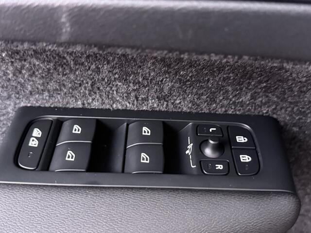 Volvo XC40 1.5 T4 Plug-in hybrid Ultimate Bright