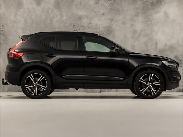 Volvo XC40 1.5 T4 Recharge R-Design 211Pk Automaat (APPLE CARPLAY, GROOT NAVI, LEDER/ALCANTARA, STUUR/STOELVERWARMING, CAMERA, TREKHAAK, SPORTSTOELEN, GETINT GLAS, LANE ASSIST, NIEUWSTAAT)