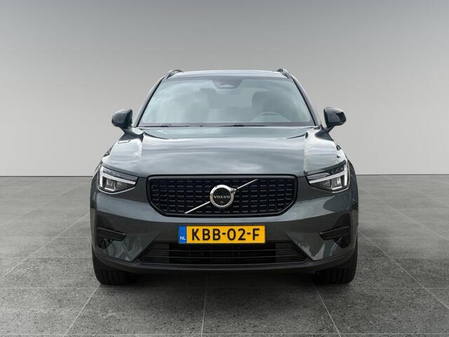 Volvo XC40 B4 Plus l Getint Glas Achter l 360 Camera l Schuif/Kantel dak l