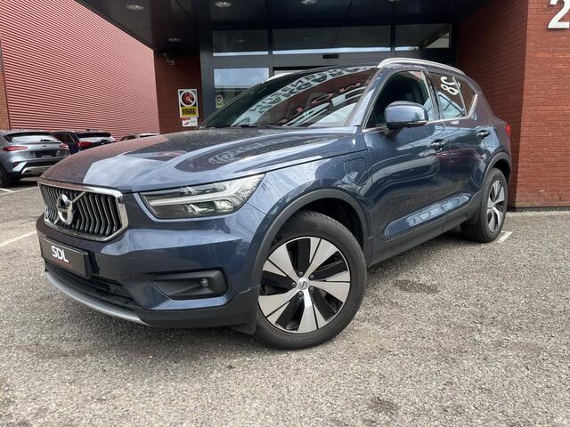 Volvo XC40 1.5 T5 Recharge Inscription Expression // SCHUIF-KANTELDAK // HARMAN&KARDON // ELEK. KLEP // TREKHAAK // CAMERA // NAVI // FULL LED //