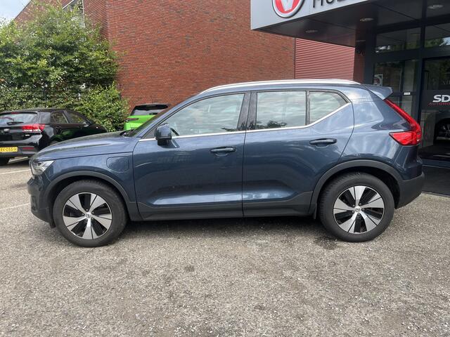 Volvo XC40 1.5 T5 Recharge Inscription Expression // SCHUIF-KANTELDAK // HARMAN&KARDON // ELEK. KLEP // TREKHAAK // CAMERA // NAVI // FULL LED //