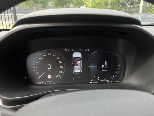 Volvo XC40 1.5 T5 Recharge Inscription Expression // SCHUIF-KANTELDAK // HARMAN&KARDON // ELEK. KLEP // TREKHAAK // CAMERA // NAVI // FULL LED //